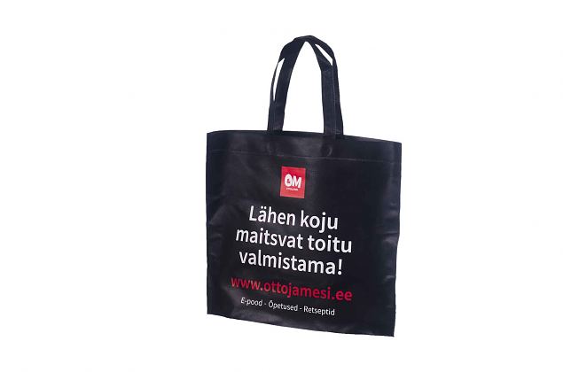 Svarta non woven-kassar med logotryck. Vlj mellan olika storlekar. Gratis frakt till Sverige. Mi