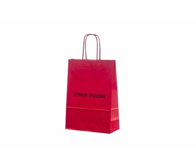 Punaiset paperikassit omalla logolla